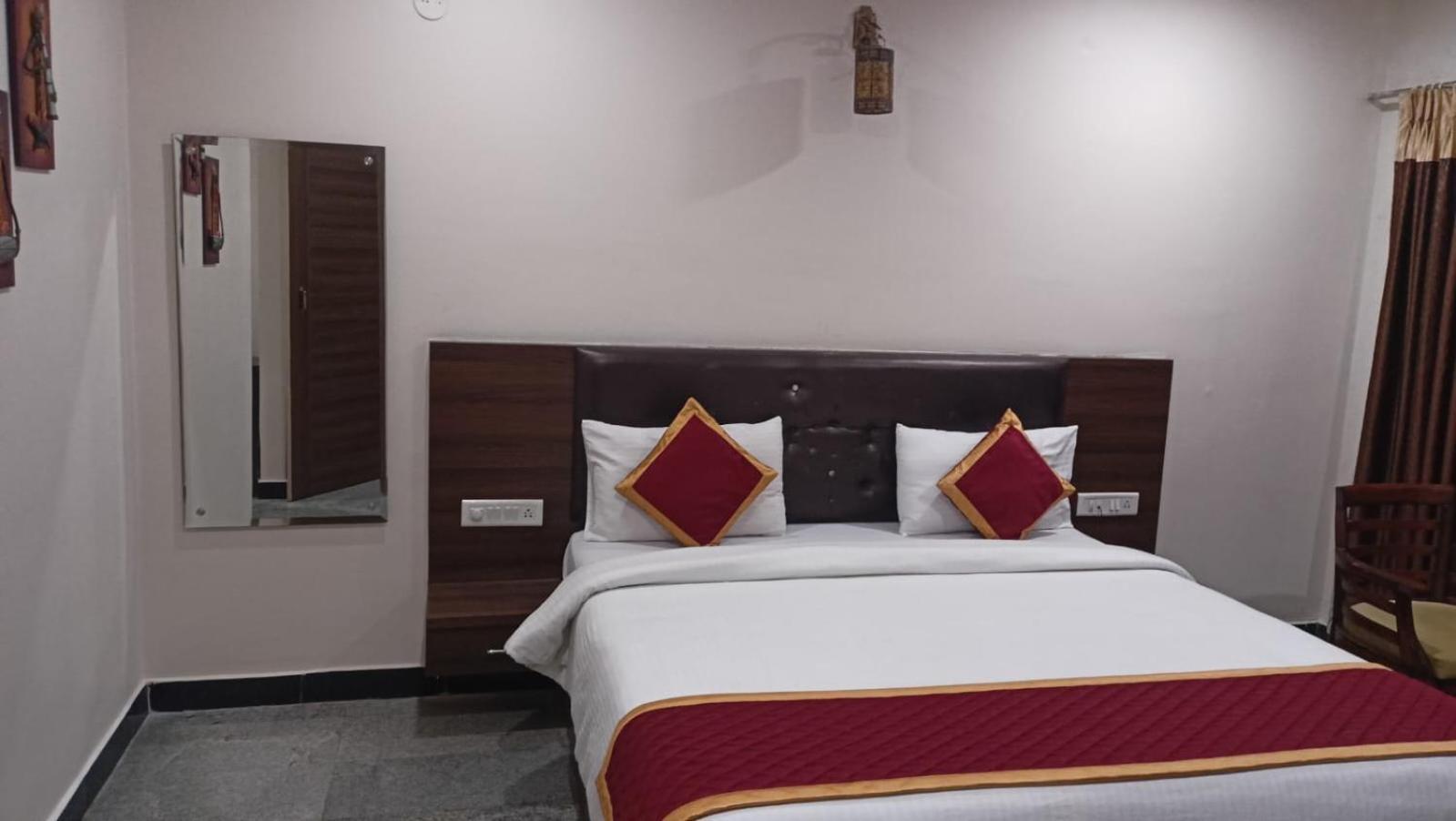 Picket And Bhaskar Hotels Pvt Ltd Srikakulam Luaran gambar